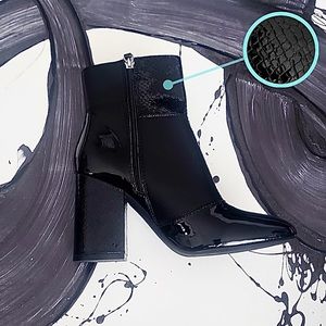 Chic Steve Madden Leather Heeled Boots